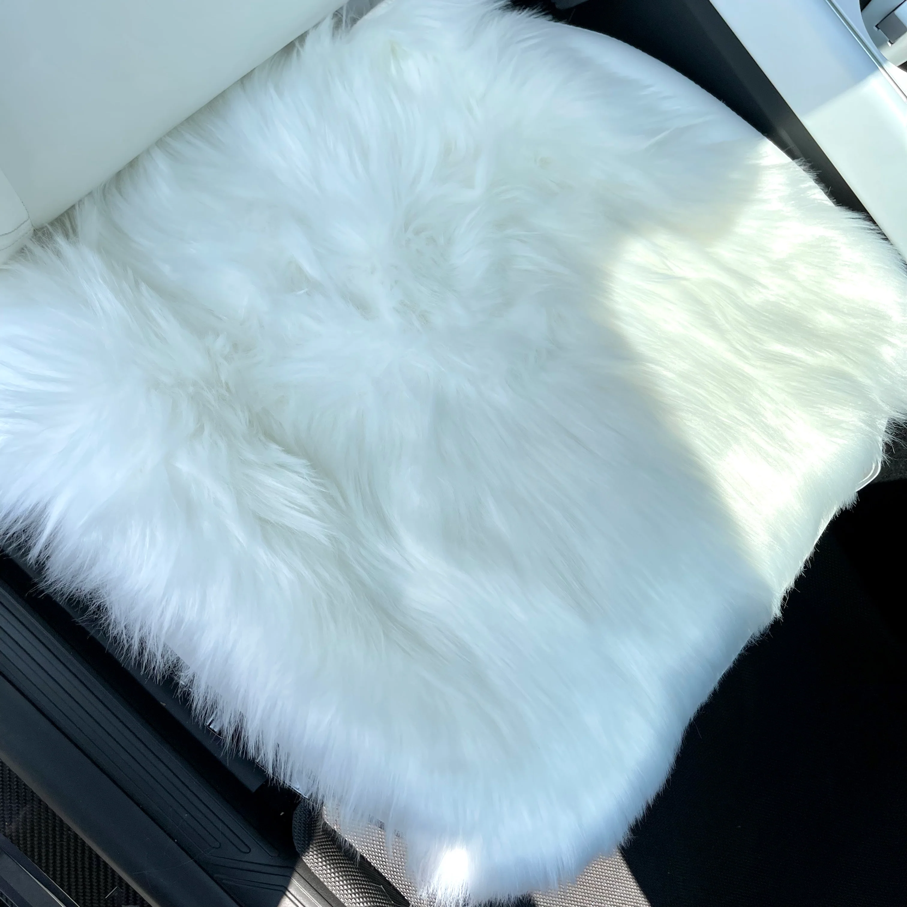 Faux Sheepskin Front Seat Covers - White (1 Pair) - Image 7