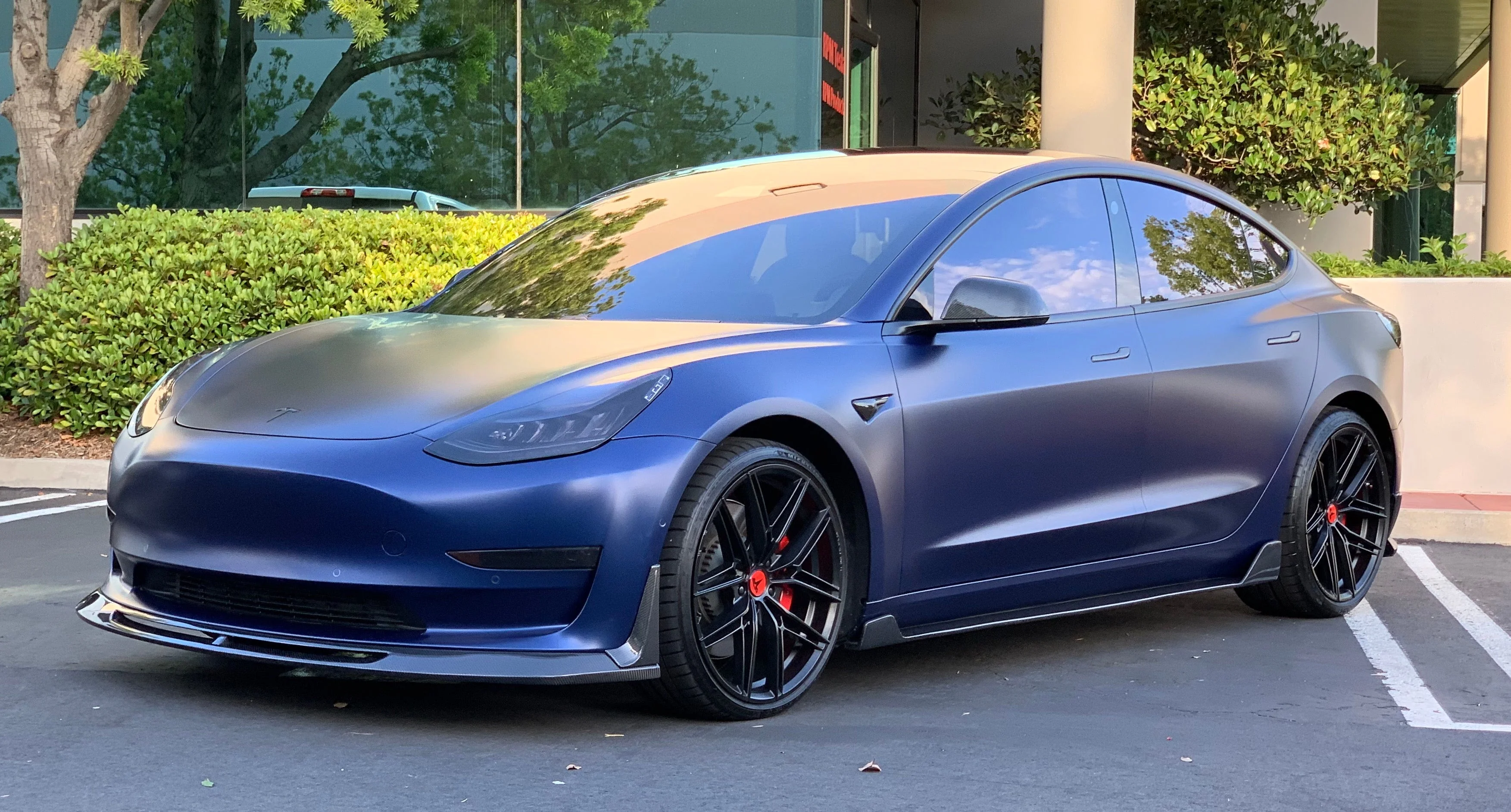 2017-2023 | Model 3 Razzo Aero Side Skirts (1 Pair) - Real Molded Carbon Fiber - Image 8