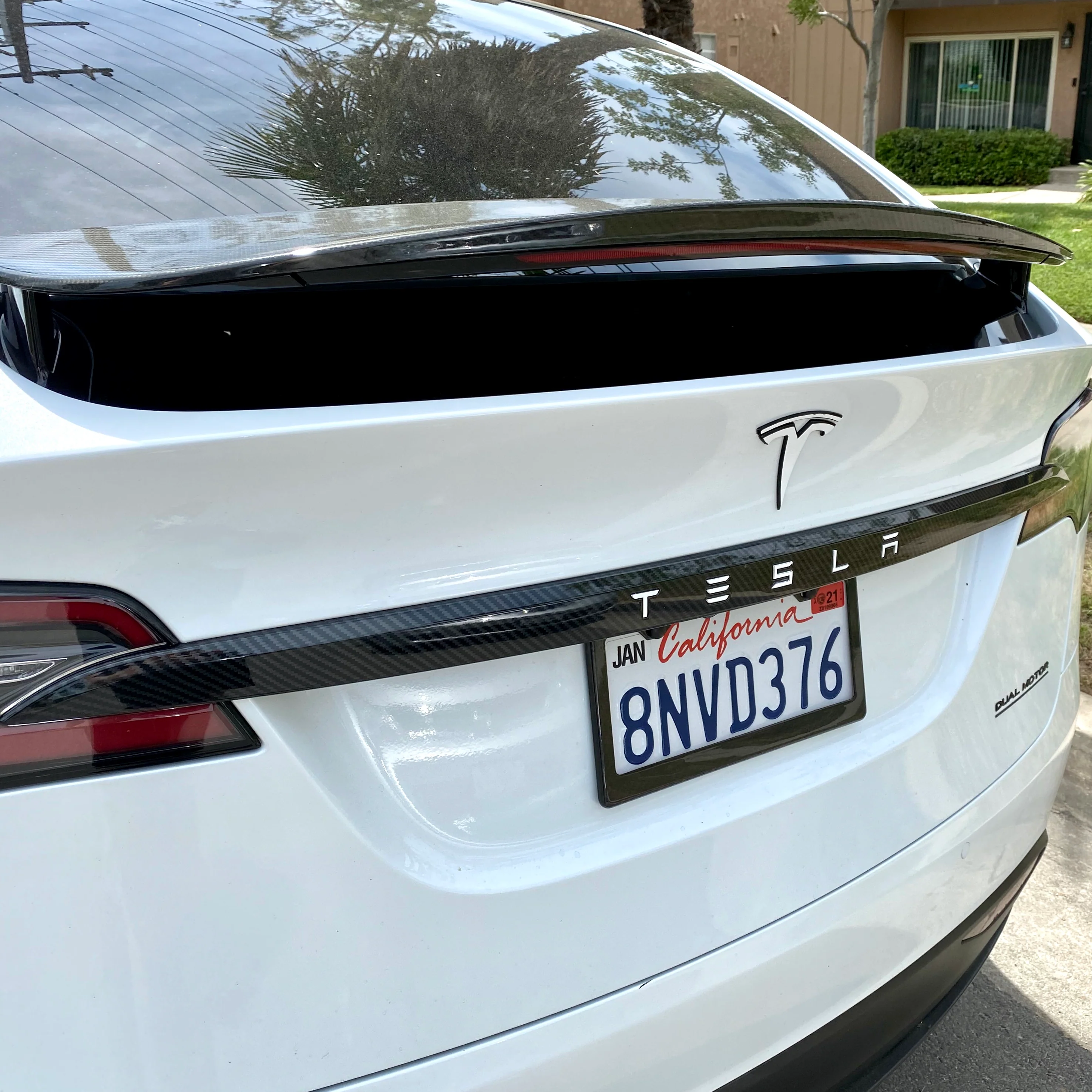 Model X Tailgate Applique & Front Inlay Cap - Hydro Carbon Fiber Coated - Image 6
