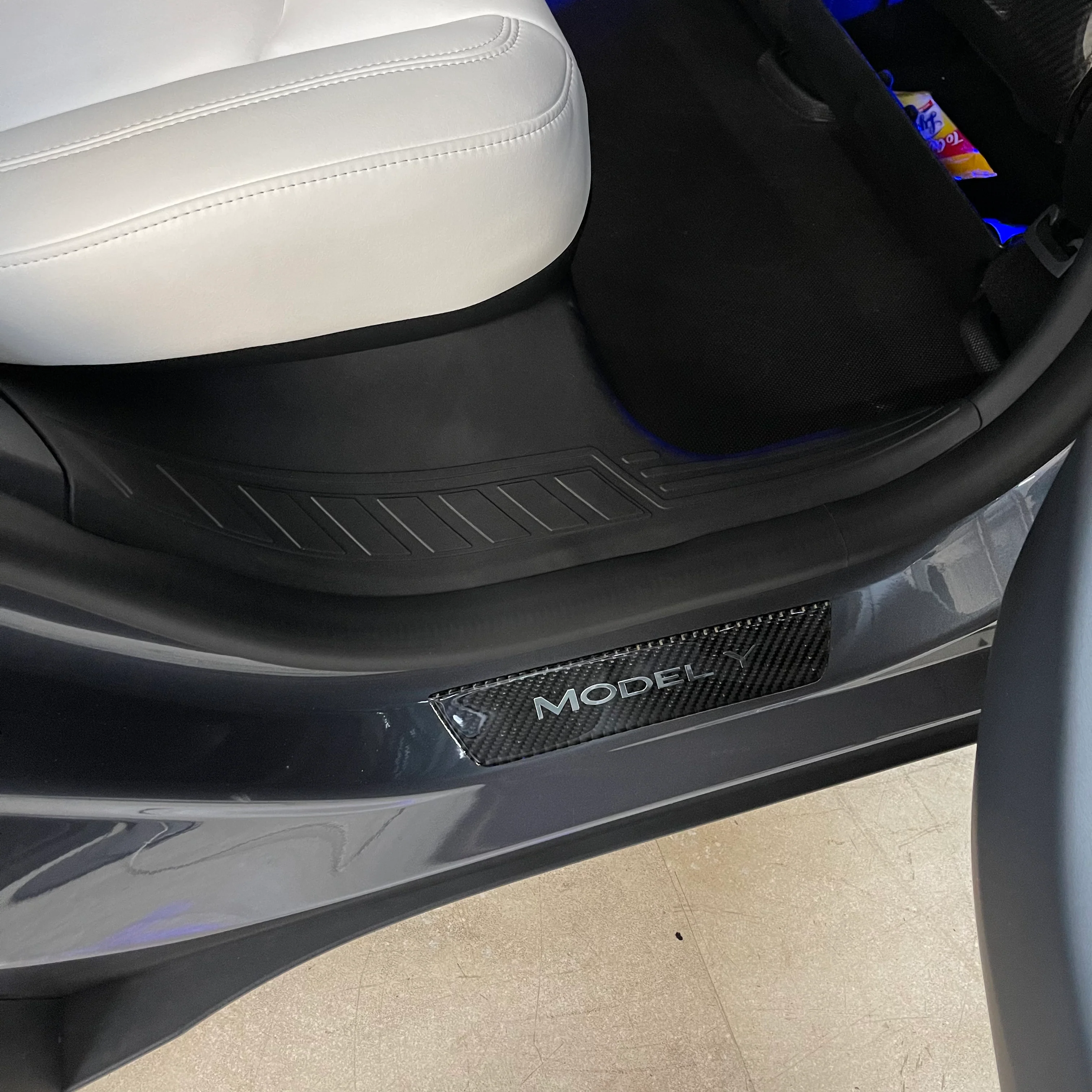 2020-2025 | Model Y Door Sill Covers (4 Pieces) - TPE Rubber - Image 5