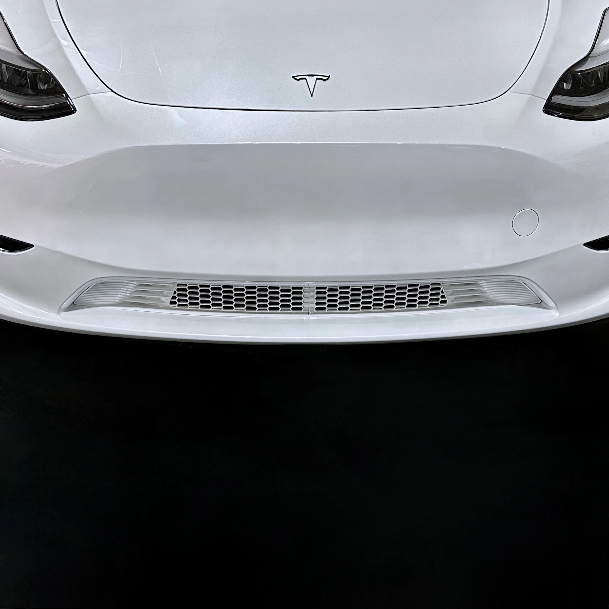 2020-2025 | Model Y Radiator Protective Mesh Grill Panel (2 Pieces) - Red, White, or Black - Image 4